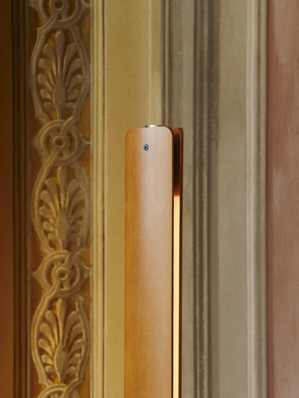 Flos Seki-han floor lamp, brown, decoration image