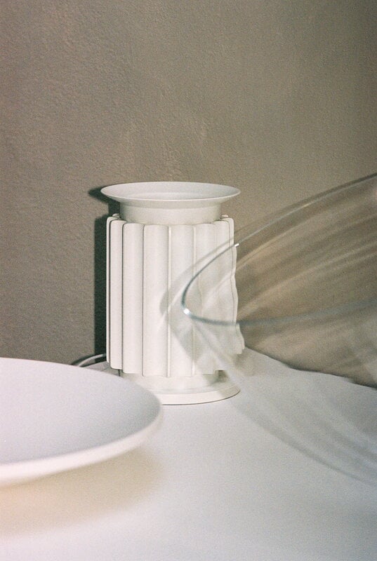 Flos Taccia table lamp, small, matt white, decoration image