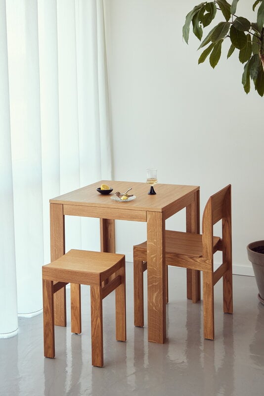 Form & Refine Sonder taburete, roble aceitado, imagen de decoración