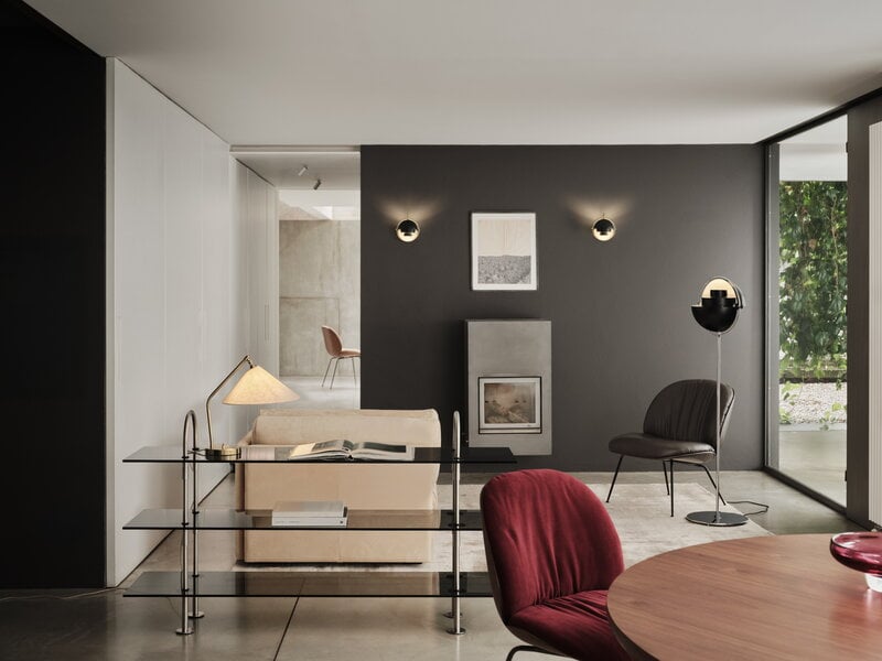 GUBI Multi-Lite wall lamp, black brass, decoration image