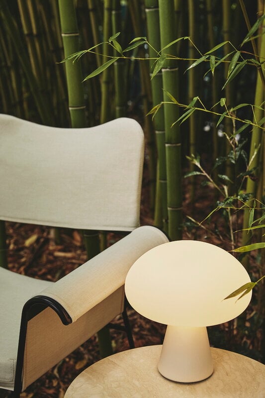 GUBI Obello portable table lamp, frosted glass, decoration image