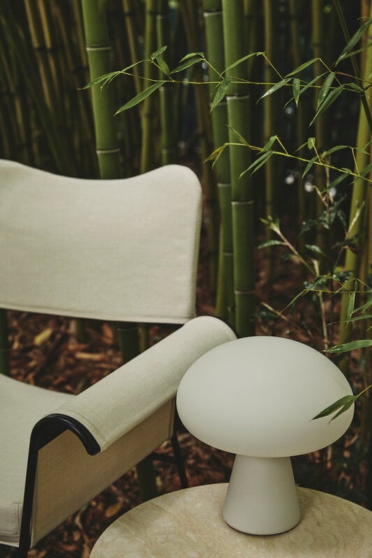 GUBI Obello portable table lamp, frosted glass, decoration image