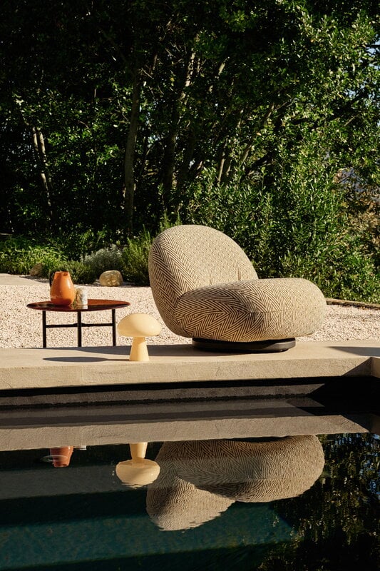 GUBI Obello lámpara de mesa portátil, amarillo suave, imagen de decoración