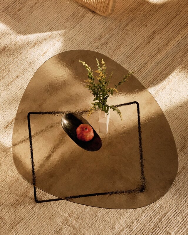 GUBI Pedrera coffee table, black - bronze structured glass, decoration image
