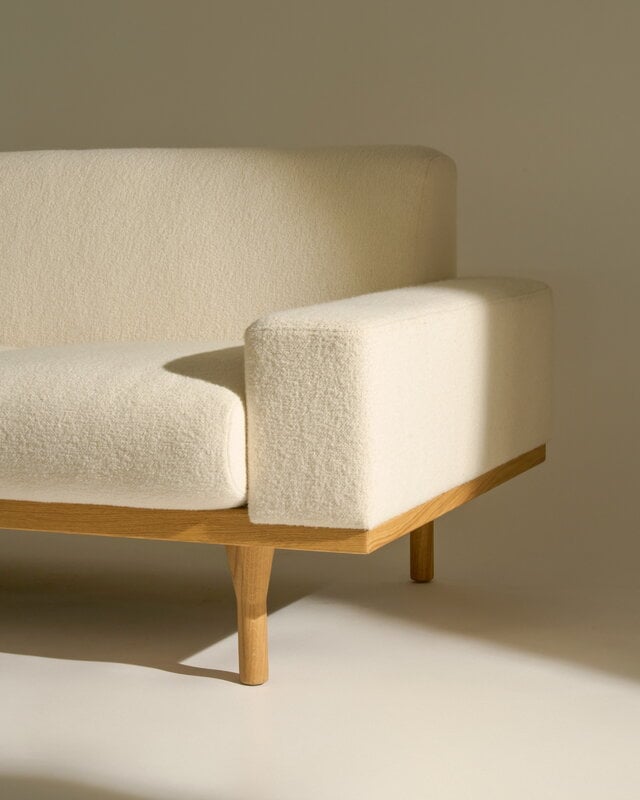 GUBI SW50 sofa, 4-seater, oiled oak - GUBI Harp 24 Ivory, view 9
