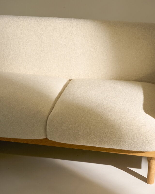 GUBI SW50 sofa, 4-seater, oiled oak - GUBI Harp 24 Ivory, view 7