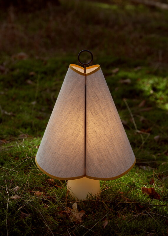 GUBI Hornbæk lámpara portátil, amarillo amapola, imagen de decoración