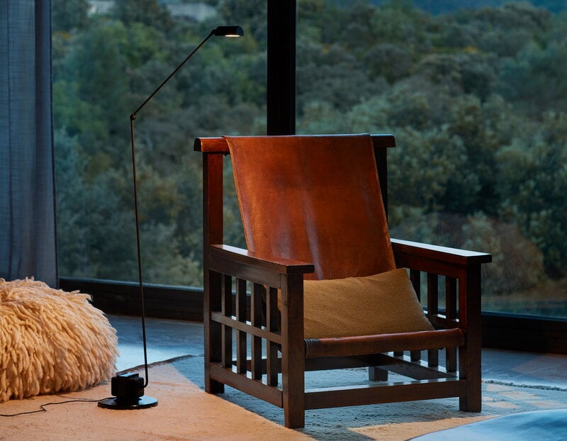Lumina Daphine Terra floor lamp, black soft-touch, decoration image