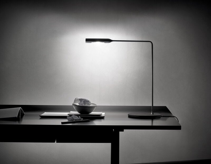 Lumina Flo Desk pöytävalaisin, matta valkoinen, sisustuskuva