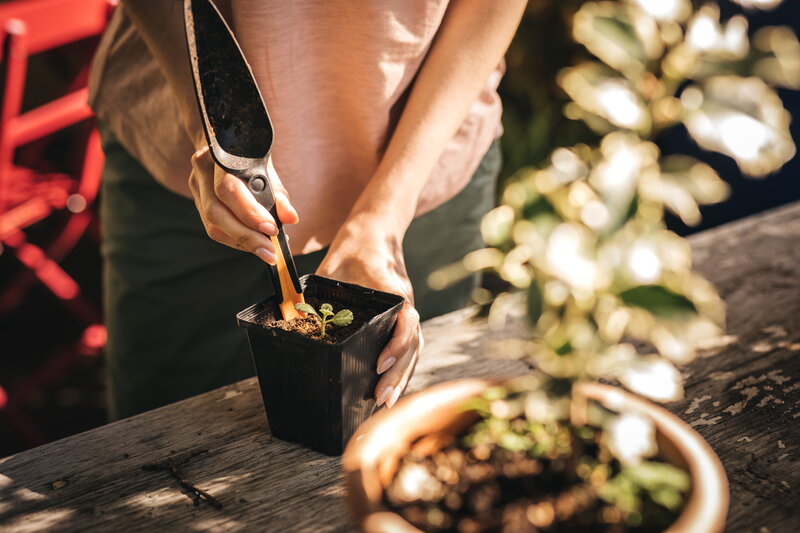 Fiskars Solid seed planting trowel, view 9