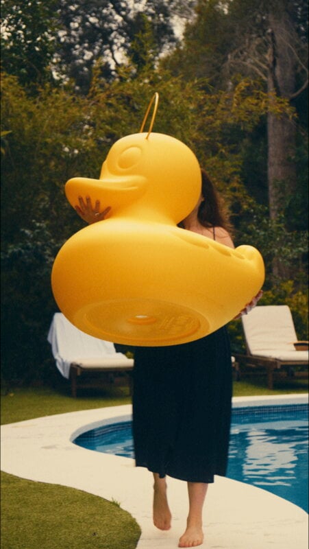 Goodnight Light The Duck Duck lamp, mega, yellow, decoration image
