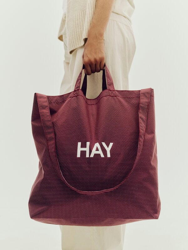 HAY Grid Crossover bag, medium, burgundy, decoration image