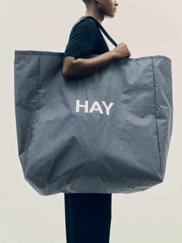 HAY Grid X-large bag, dark blue, decoration image