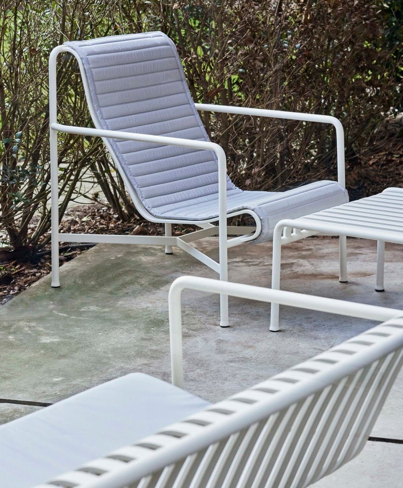 cafe buitenspiegel Uitgebreid Palissade Quilted cushion for high lounge chair, sky grey | Finnish Design  Shop