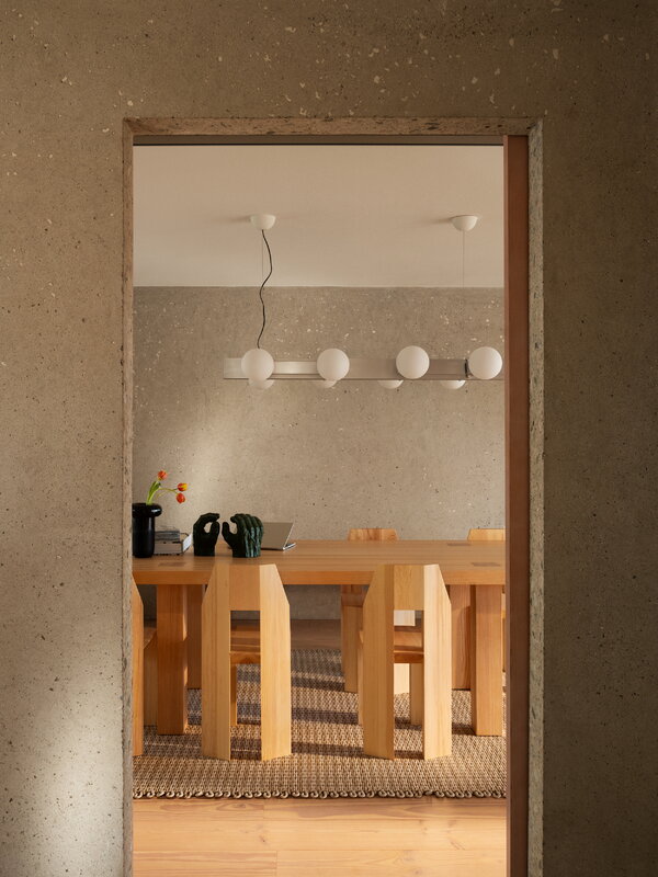 Hem Min chair, light pine, view 2