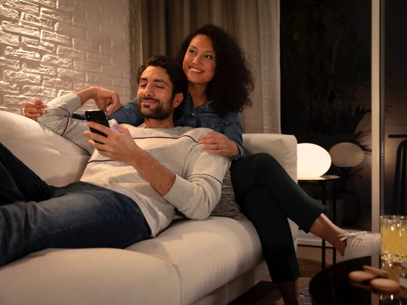 Philips Hue White Ambience smart bulb 4.2W GU10 400lm 2200-6500K, decoration image