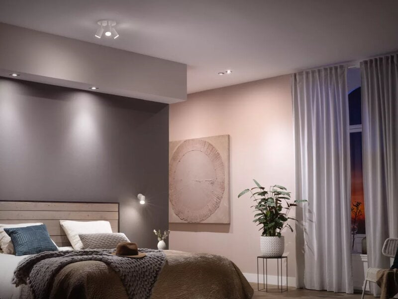 Philips Hue White Ambience smart bulb 4.2W GU10 400lm 2200-6500K, decoration image
