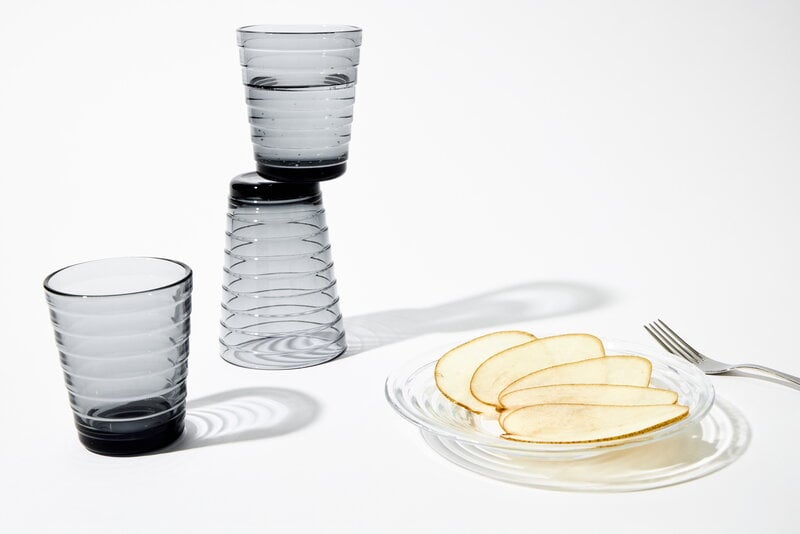 Iittala Aino Aalto flat plate 175 mm, clear, decoration image