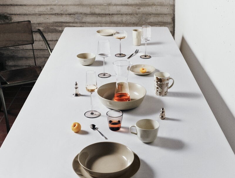 Iittala Solare lautanen, 27 cm, hiekka, näkymä 2