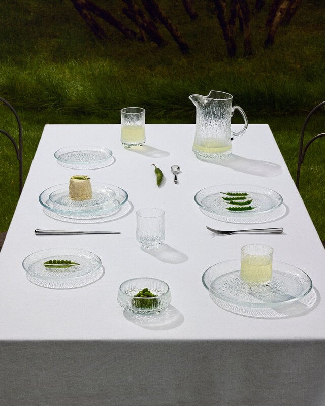 Iittala Ultima Thule ice-lip pitcher, decoration image