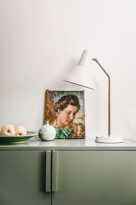 Innolux Carin table lamp, white - brass, decoration image