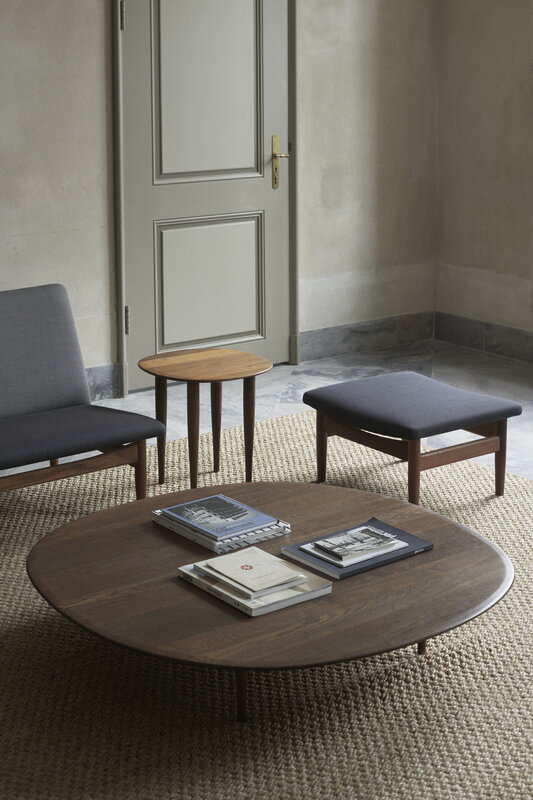Brdr. Krüger Jari side table, model C45, fumed oak, decoration image