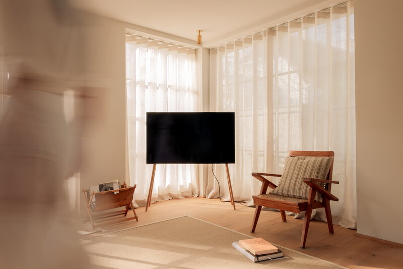 JALG JALG TV stand, XL 55''-77'', oak, decoration image