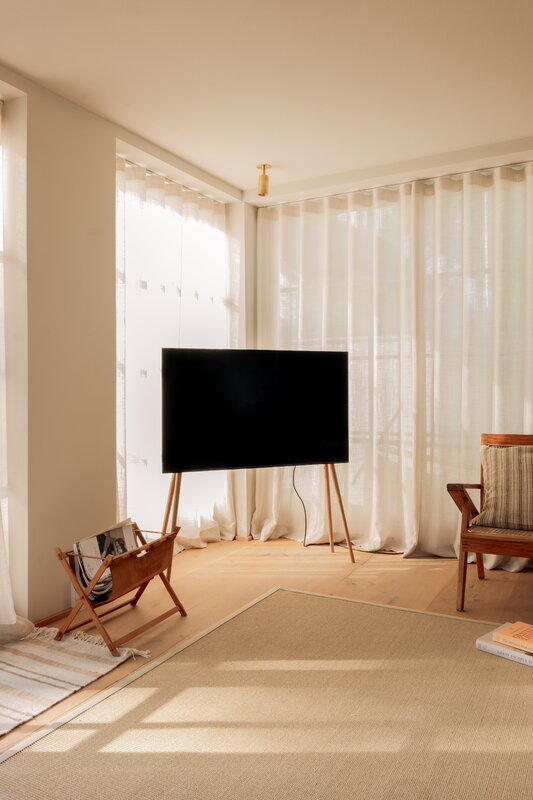 JALG JALG TV stand, XL 55''-77'', oak, decoration image