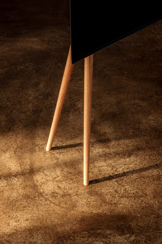 JALG JALG TV stand, XL 55''-77'', oak, decoration image