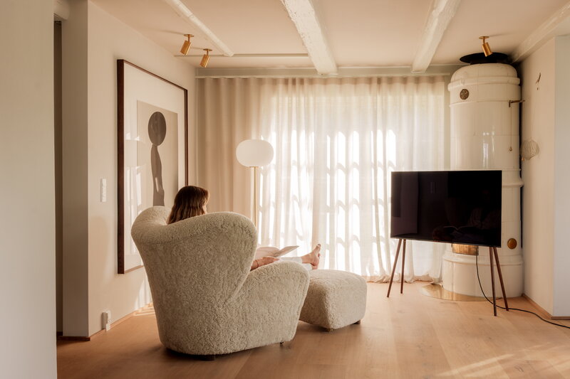 JALG Mobile TV JALG, XL 55''-77'', noce, immagine decorativa