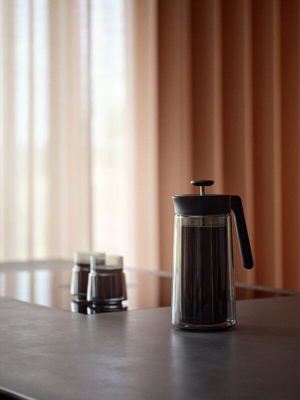 Jacob Jensen Double Wall-glas, medium 21 cl, rökfärgad, dekorationsbild