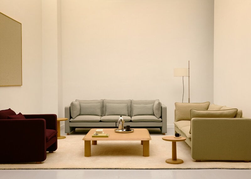 Fredericia Jota lounge chair, light oiled oak - Vidar 693, decoration image