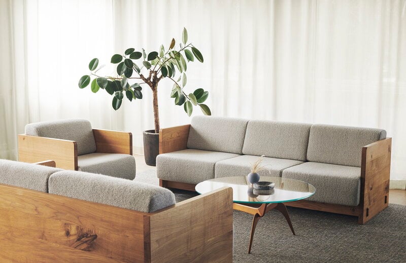 Brdr. Krüger TRIIIO coffee table, 90 cm, oiled oak - clear glass, decoration image