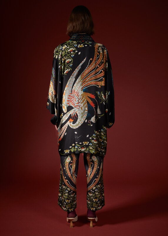 Klaus Haapaniemi & Co. Firebird kimono, musta, sisustuskuva
