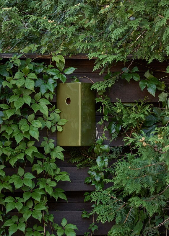 Pidät Koti ceramic birdhouse, moss green, decoration image