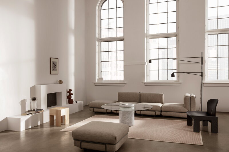 Cassina Awkward Light floor lamp, black, decoration image