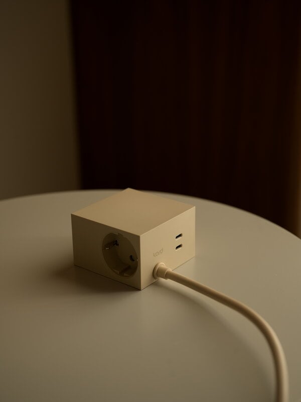 Kord Connect Cuboid+ extension cord USB-C, 200 cm, pearled ivory, decoration image