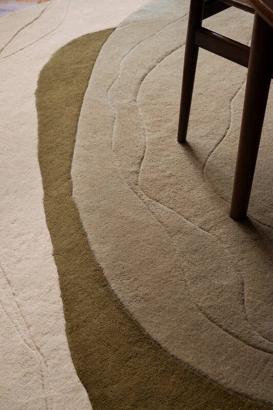 LAYERED Erik Bratsberg tapis Lozza, olive, vue 6