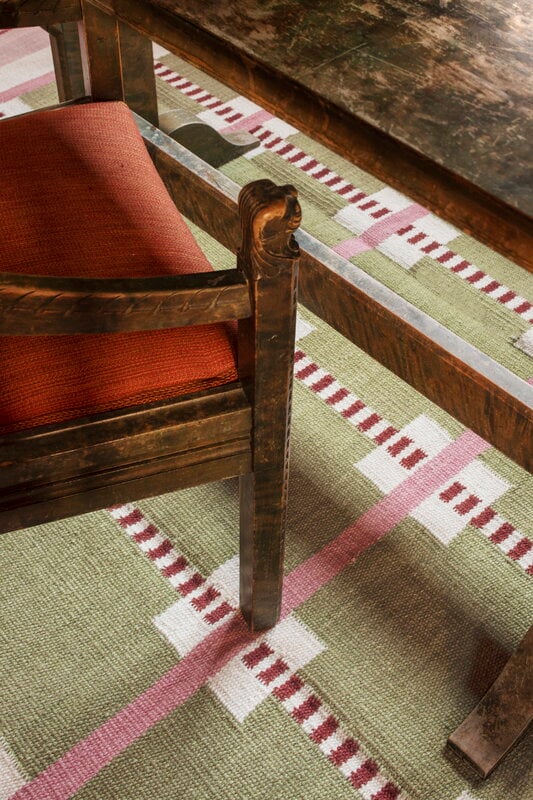 LAYERED Röllakan Ruth rug, spring grass, decoration image