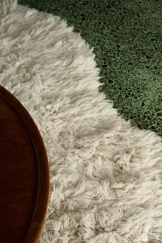 LAYERED Residue Shaggy rug, 180 x 270 cm, bone white, decoration image