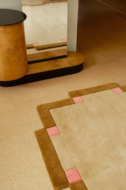 LAYERED Teklan Fregio rug, butter blossom, decoration image