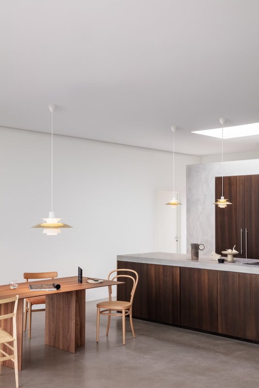 Louis Poulsen PH5 pendant lamp: the history of the three-shade light