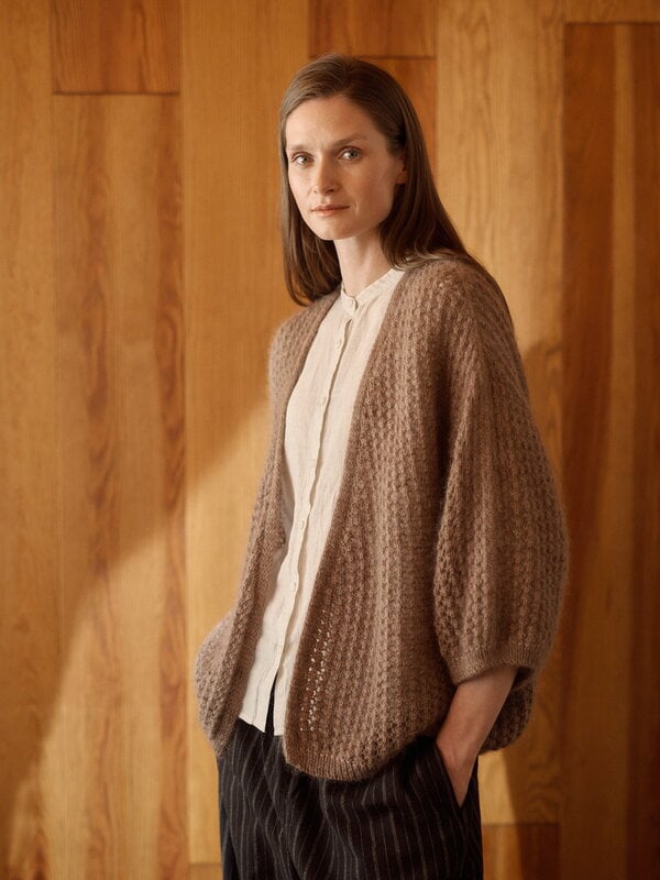 Laine Publishing Entwined: Cables, Lace and Knitted Textures, decoration image