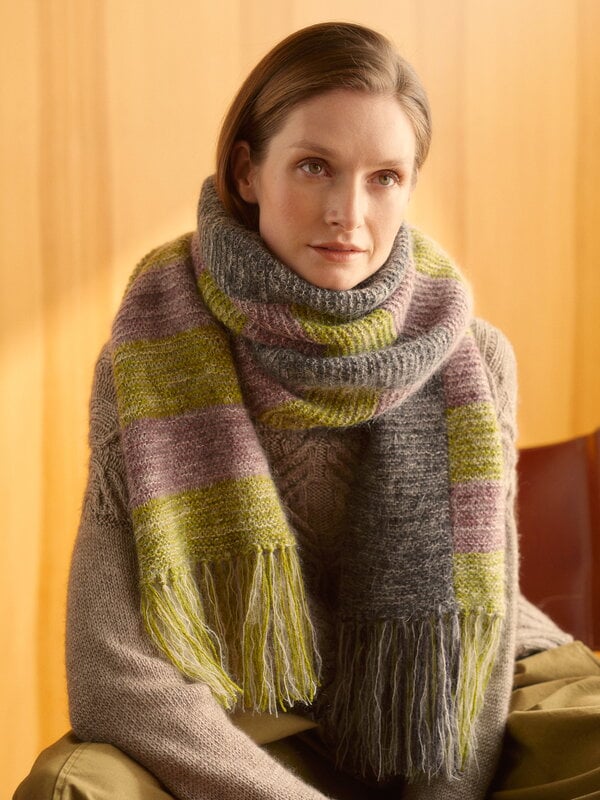 Laine Publishing Entwined: Cables, Lace and Knitted Textures, decoration image