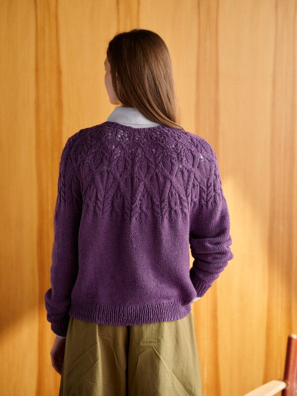 Laine Publishing Entwined: Cables, Lace and Knitted Textures, decoration image