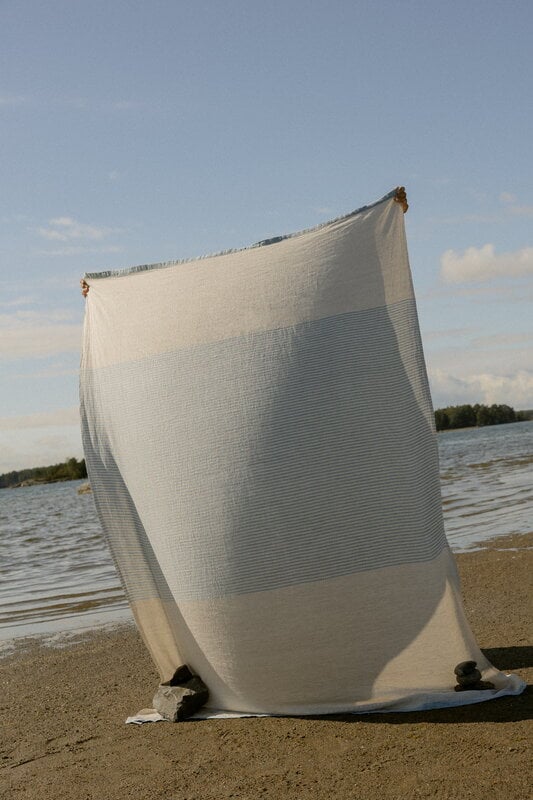 Lapuan Kankurit Kaisla tovaglia in lino, lino - blu, immagine decorativa