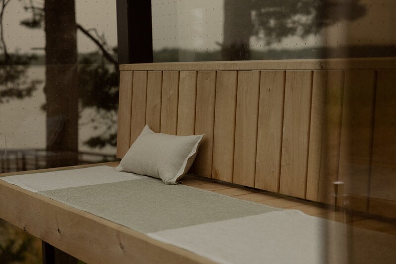 Lapuan Kankurit Kaisla sauna cover, 50 x 180 cm, linen - olive, decoration image