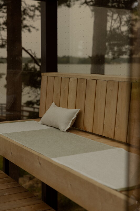 Lapuan Kankurit Kaisla sauna cover, 50 x 180 cm, linen - olive, decoration image