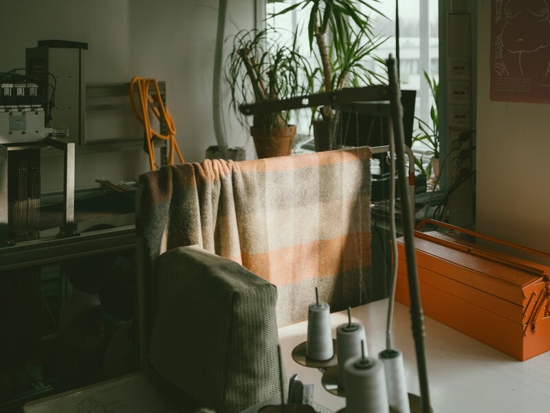 Lapuan Kankurit Kasku wool blanket, 130 x 180 cm, cinnamon - green, view 4