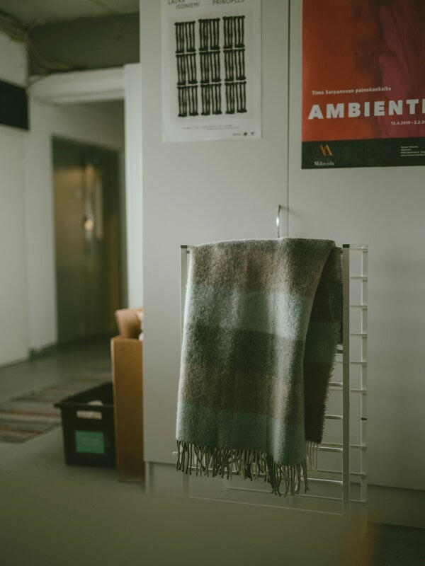 Lapuan Kankurit Kasku wool blanket, 130 x 180 cm, light blue - green, view 3